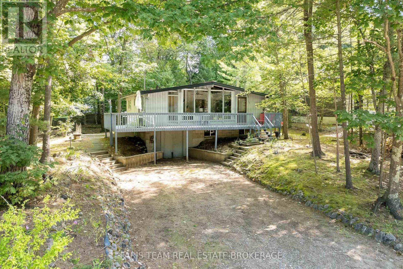 1321 Tiny Beaches Rd N, Tiny, ON L9M 0H3