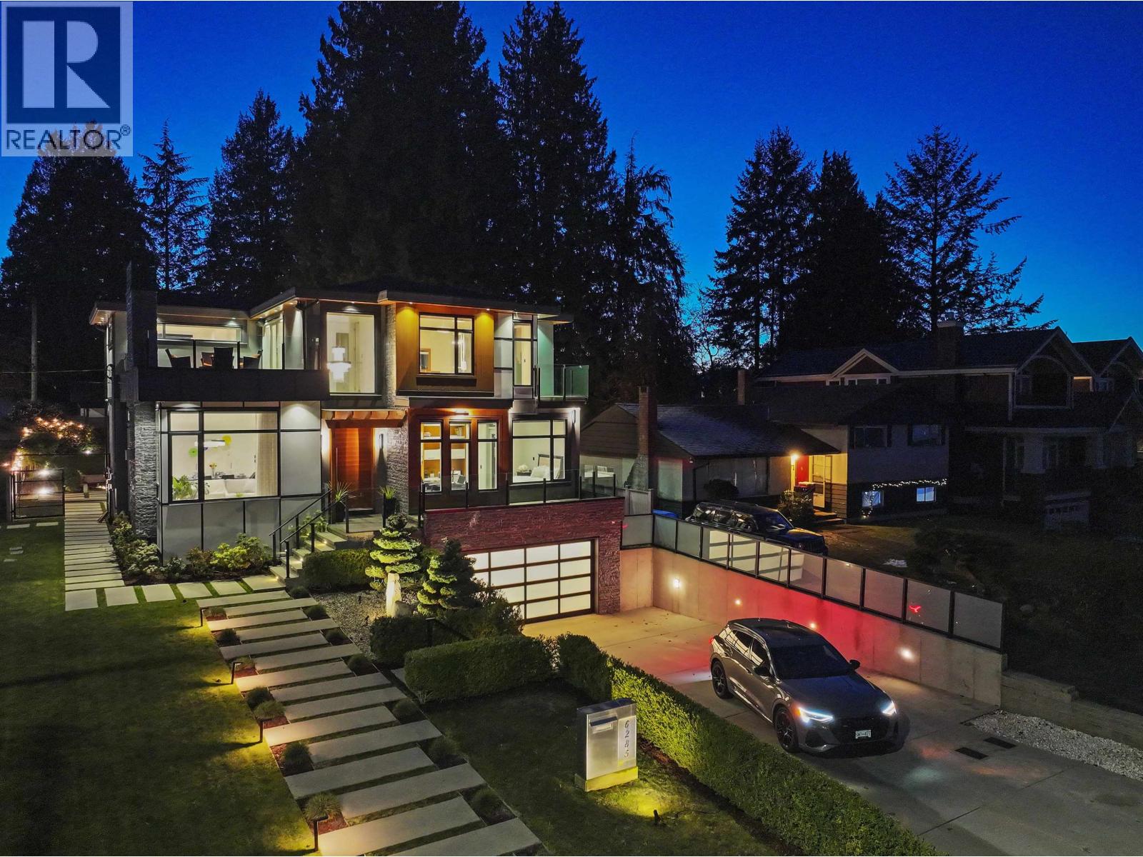 6285 Leibly Ave, Burnaby, BC V5E 3C7