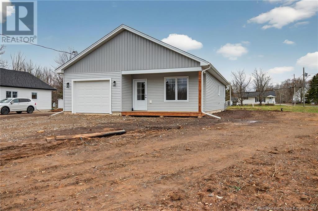 76 Horsman St, Salisbury, NB E4J 2H4