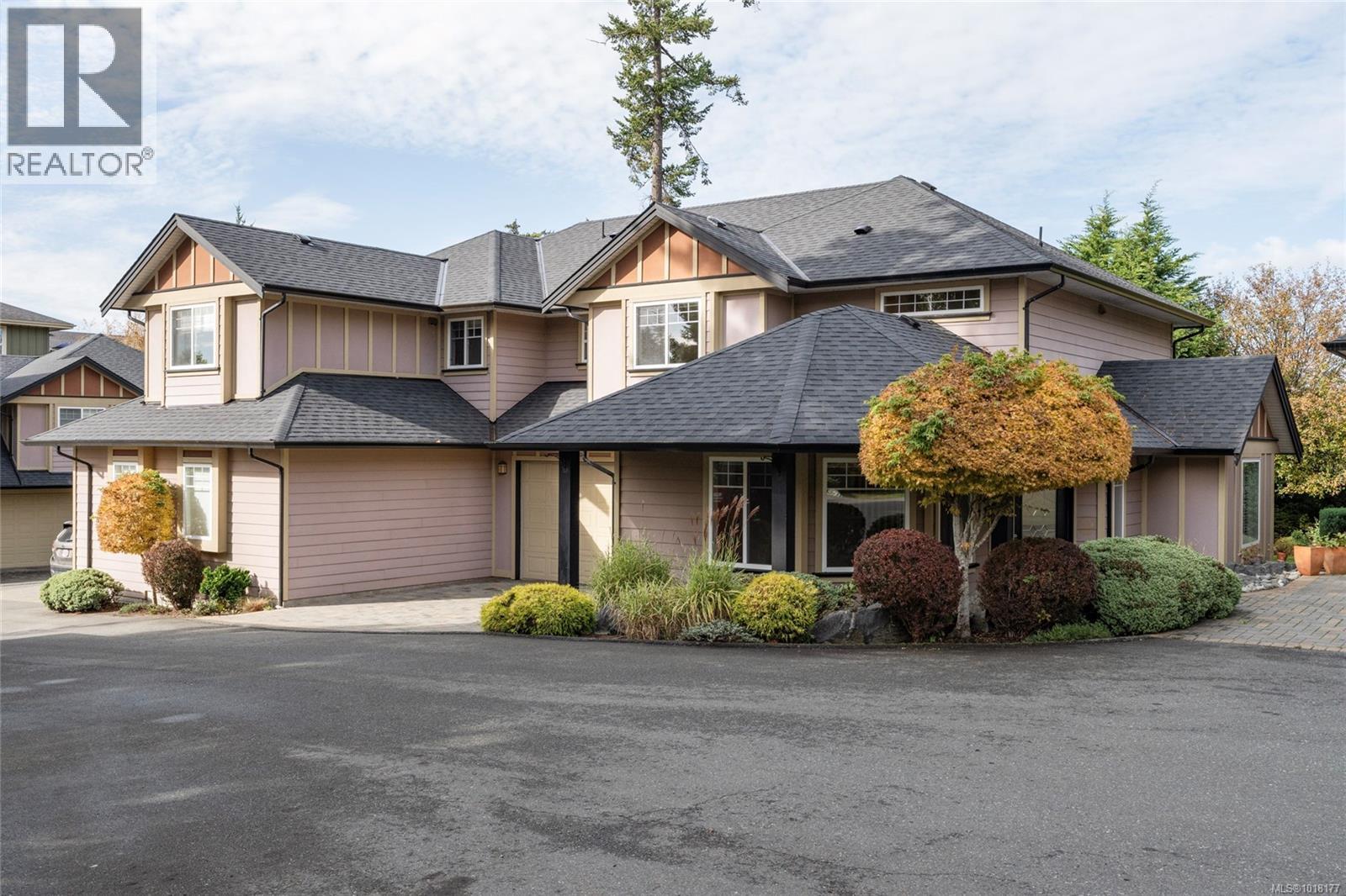 15 Helmcken Rd Unit 18 Rd, View Royal, BC V8Z 5G5