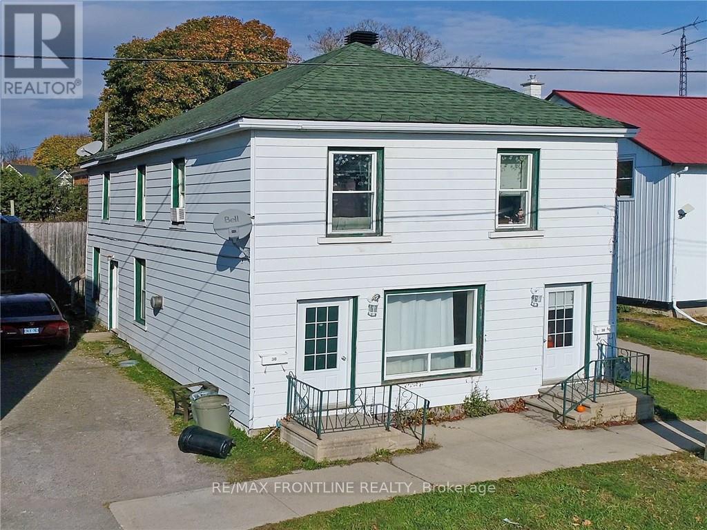 30 William St E, Smiths Falls, ON K7A 1C4
