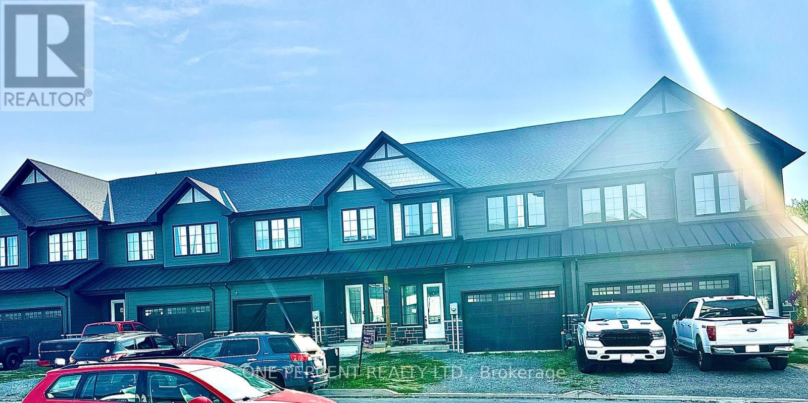 12 Beaverloch Dr, Thorold Confederation Heights, ON L2V 0J9