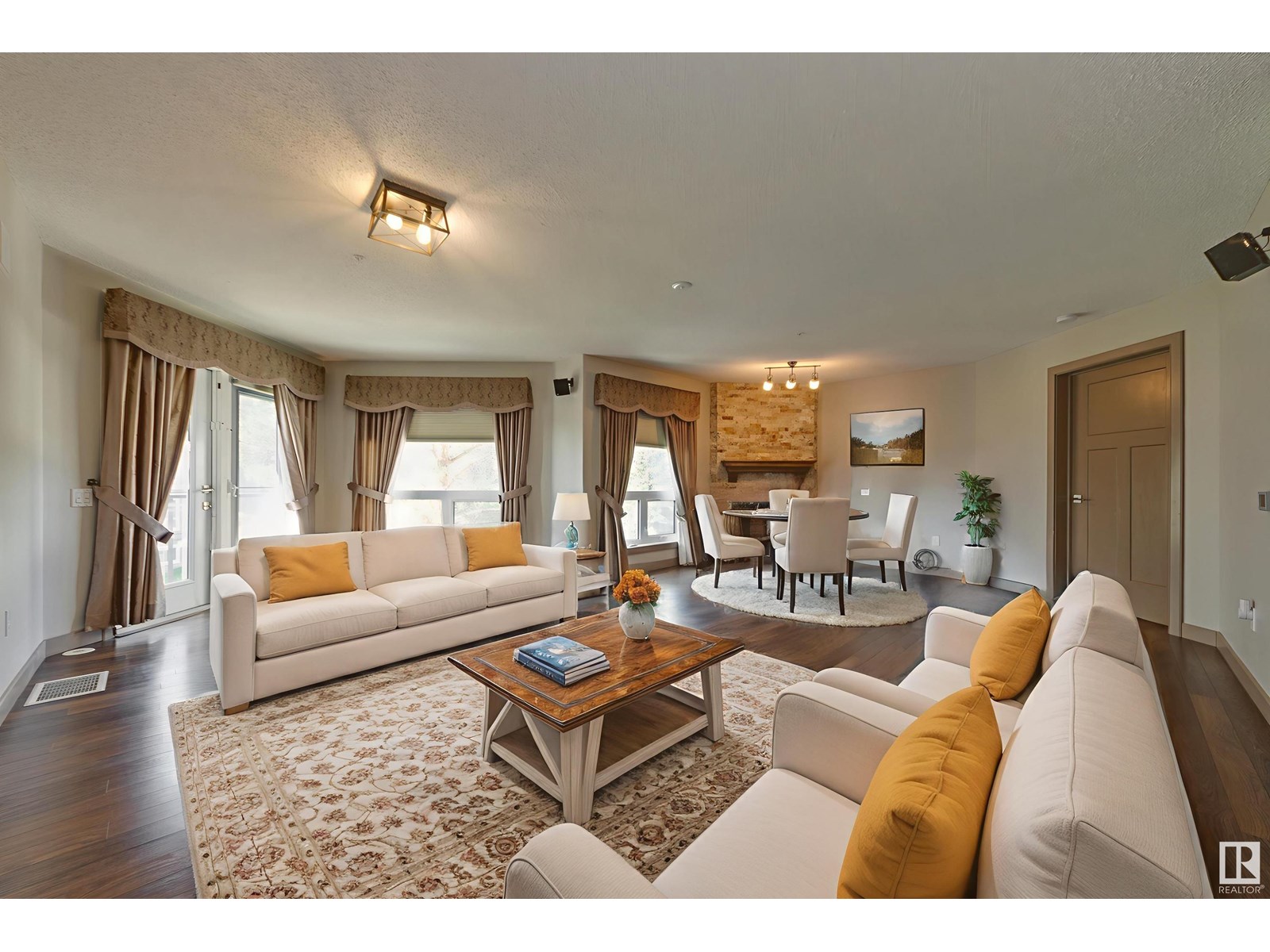 7951 96 Street Northwest #306, Edmonton, AB T6C 4R1