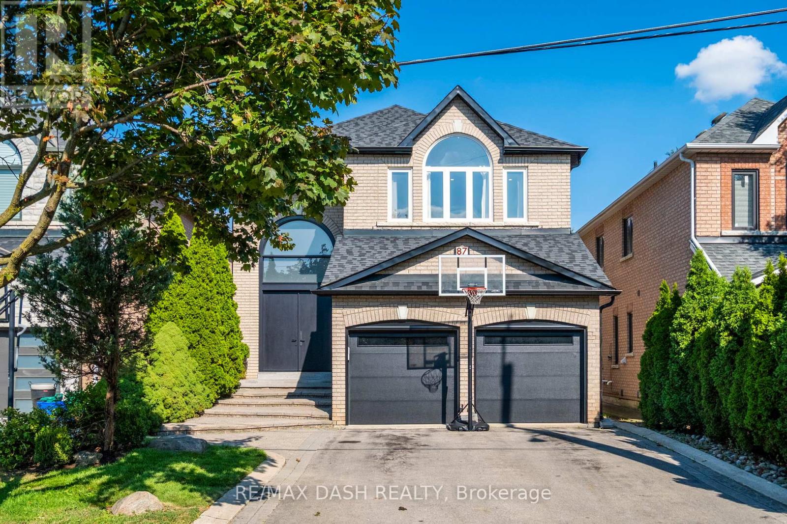 87 Vaughan Blvd, Vaughan, ON L4J 3N8