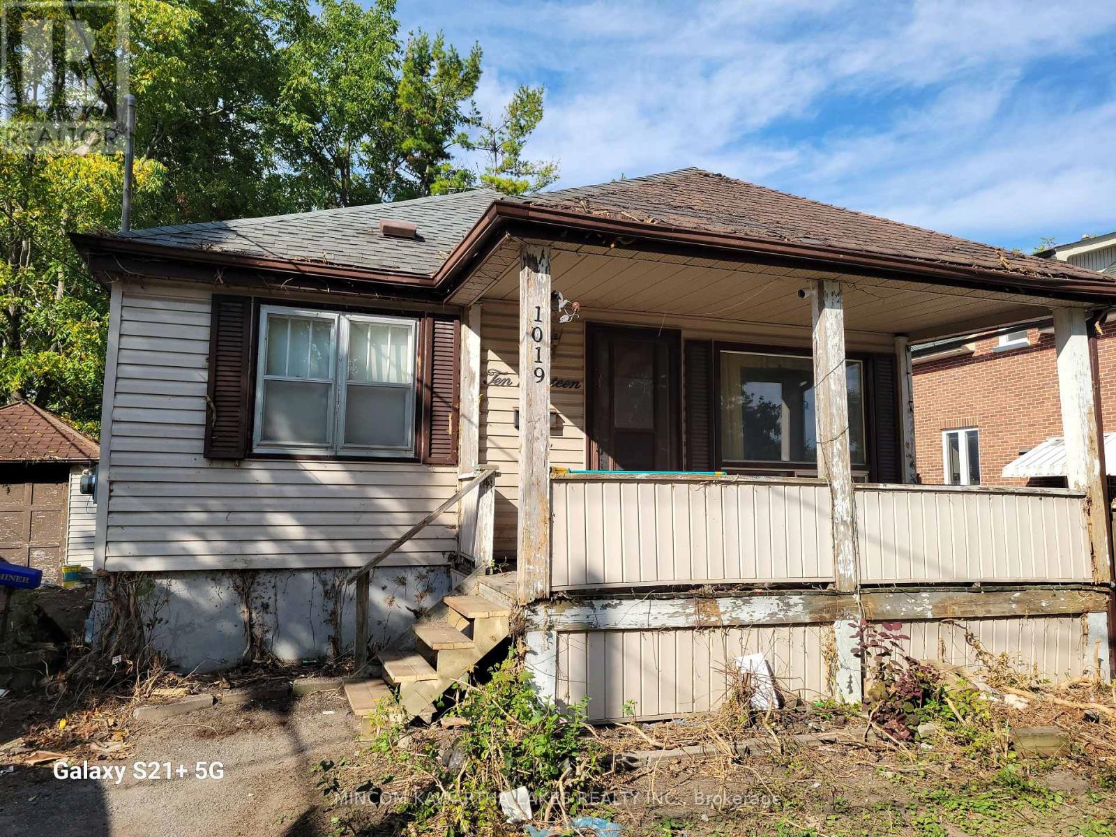1019 Brewer St Ward 3 St, Peterborough, ON K9J 5B5