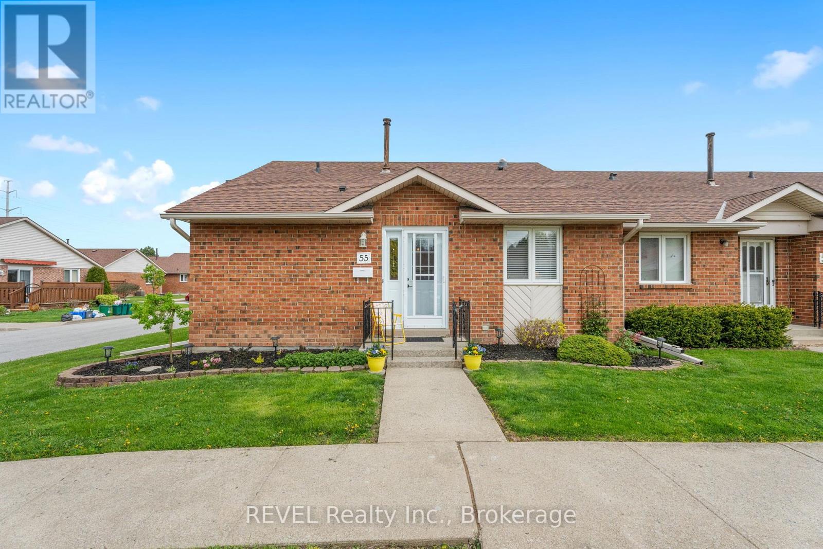 55 122 Bunting Rd, St. Catharines, ON L2P 3X7