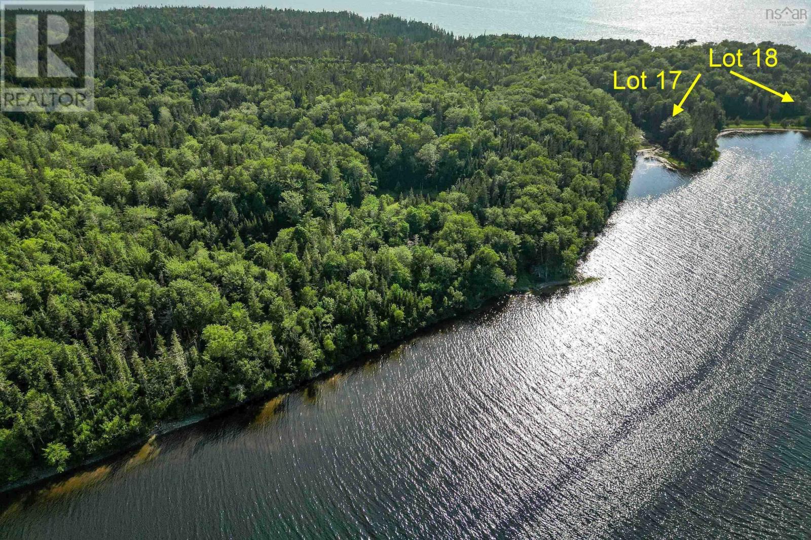 17 Torus Dr, Macnabs Cove, NS B0E 3B0