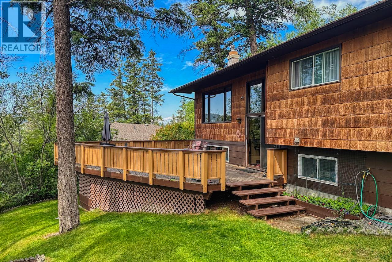 1195 Tower Cres, Williams Lake, BC V2G 1A6