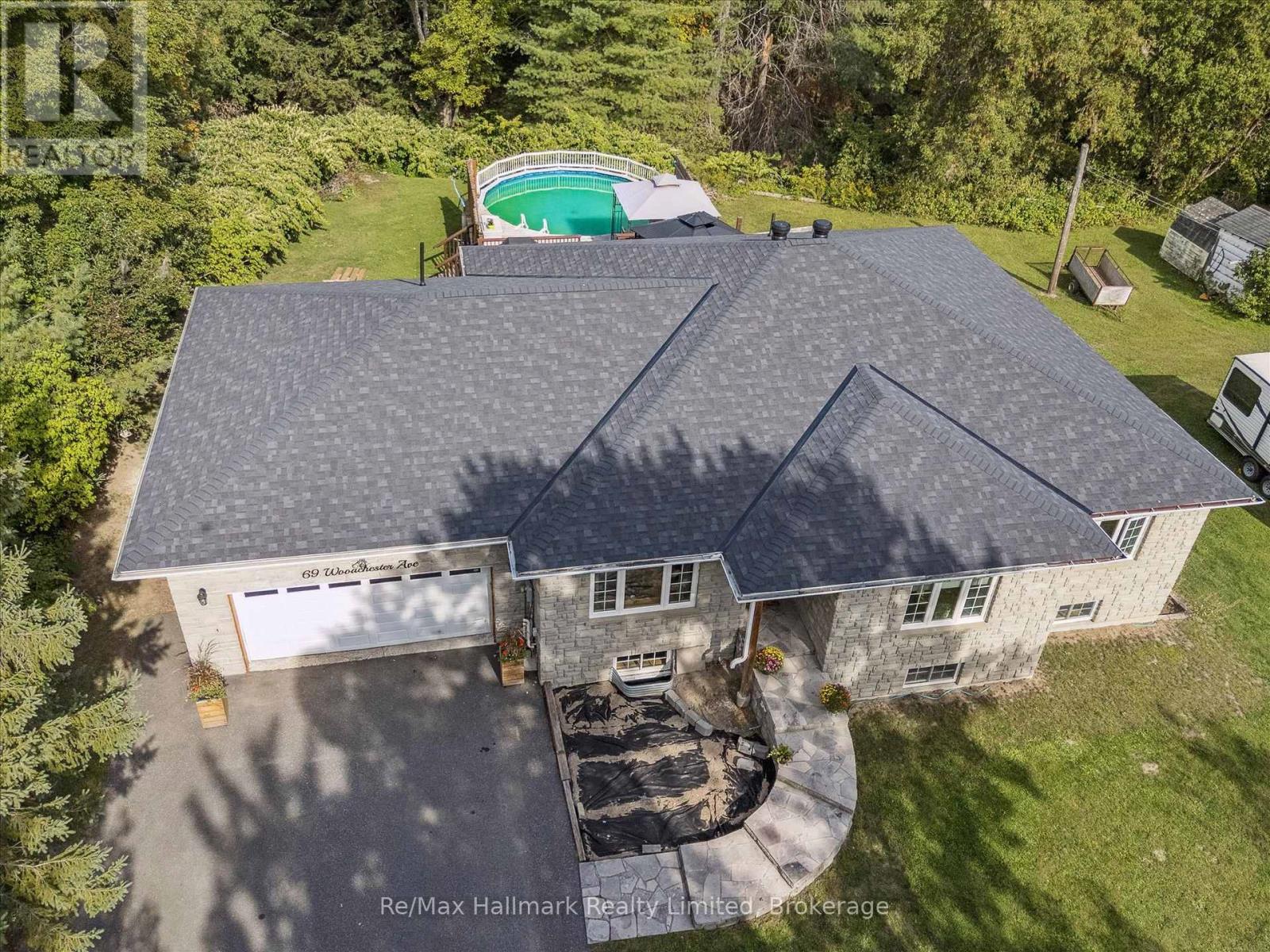 69 Woodchester Ave, Bracebridge, ON P1L 1H9