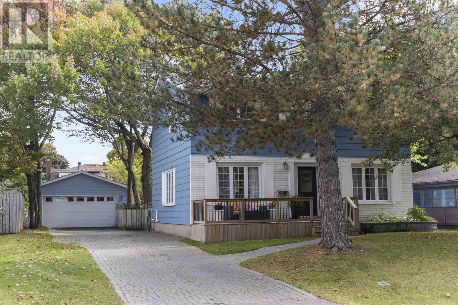 250 Carlbert St, Sault Ste. Marie, ON P6A 5E1
