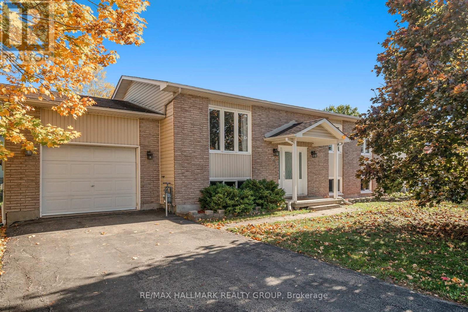 849 Laval St, Casselman, ON K0A 1M0