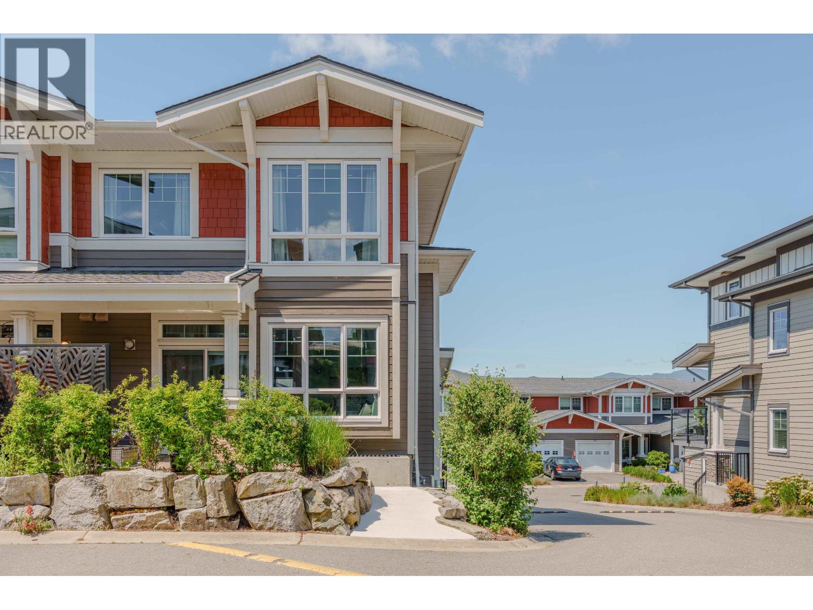 5978 Beachgate Ln, Sechelt, BC V7Z 0S2