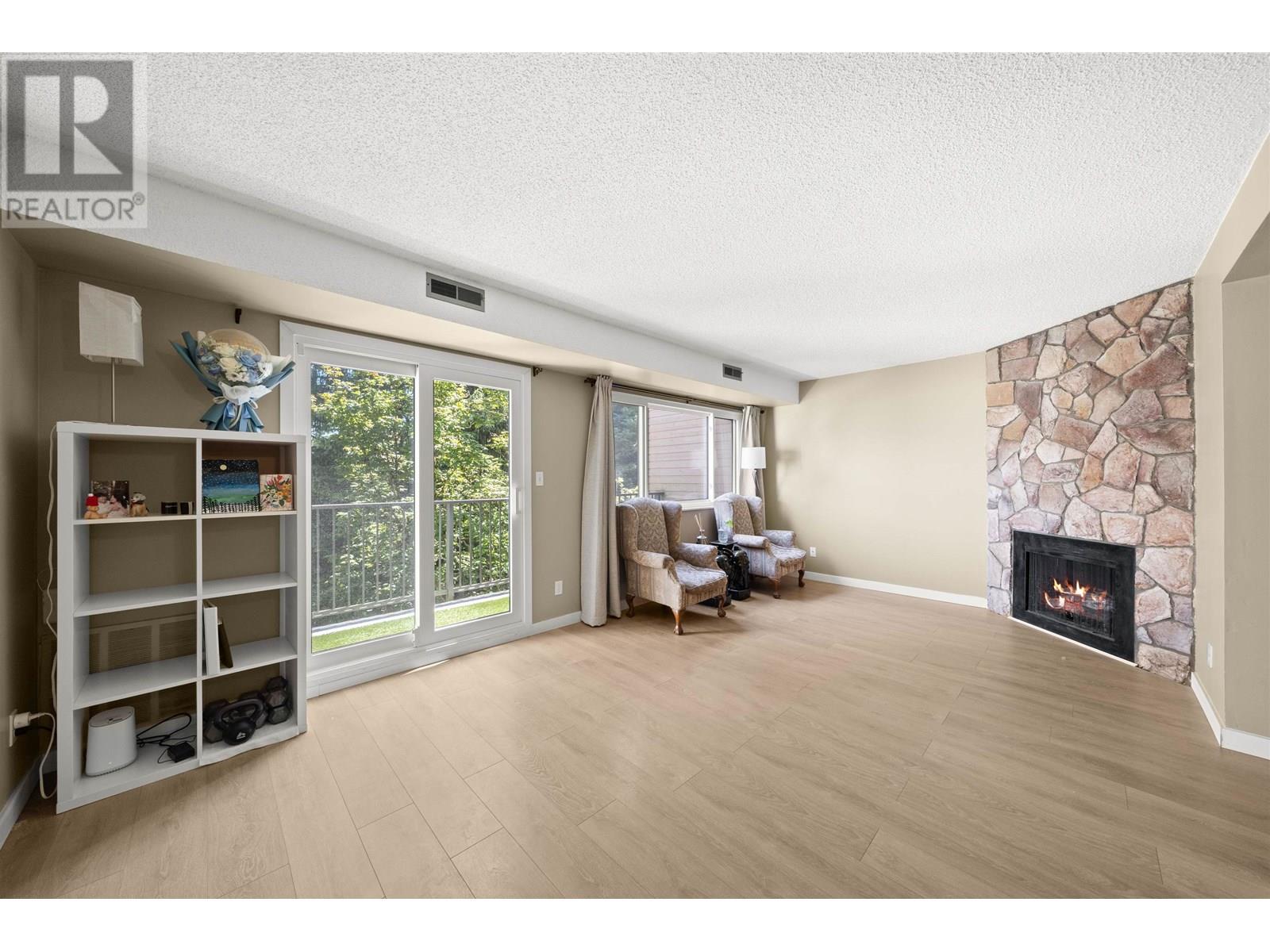1936 Goleta Dr, Burnaby, BC V5A 1P6