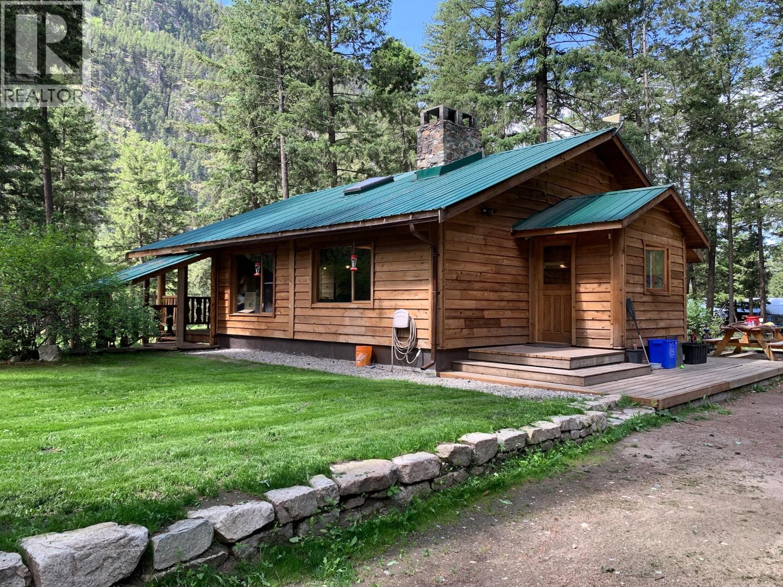 1380 Old Hedley Rd, Princeton, BC V0X 1W0