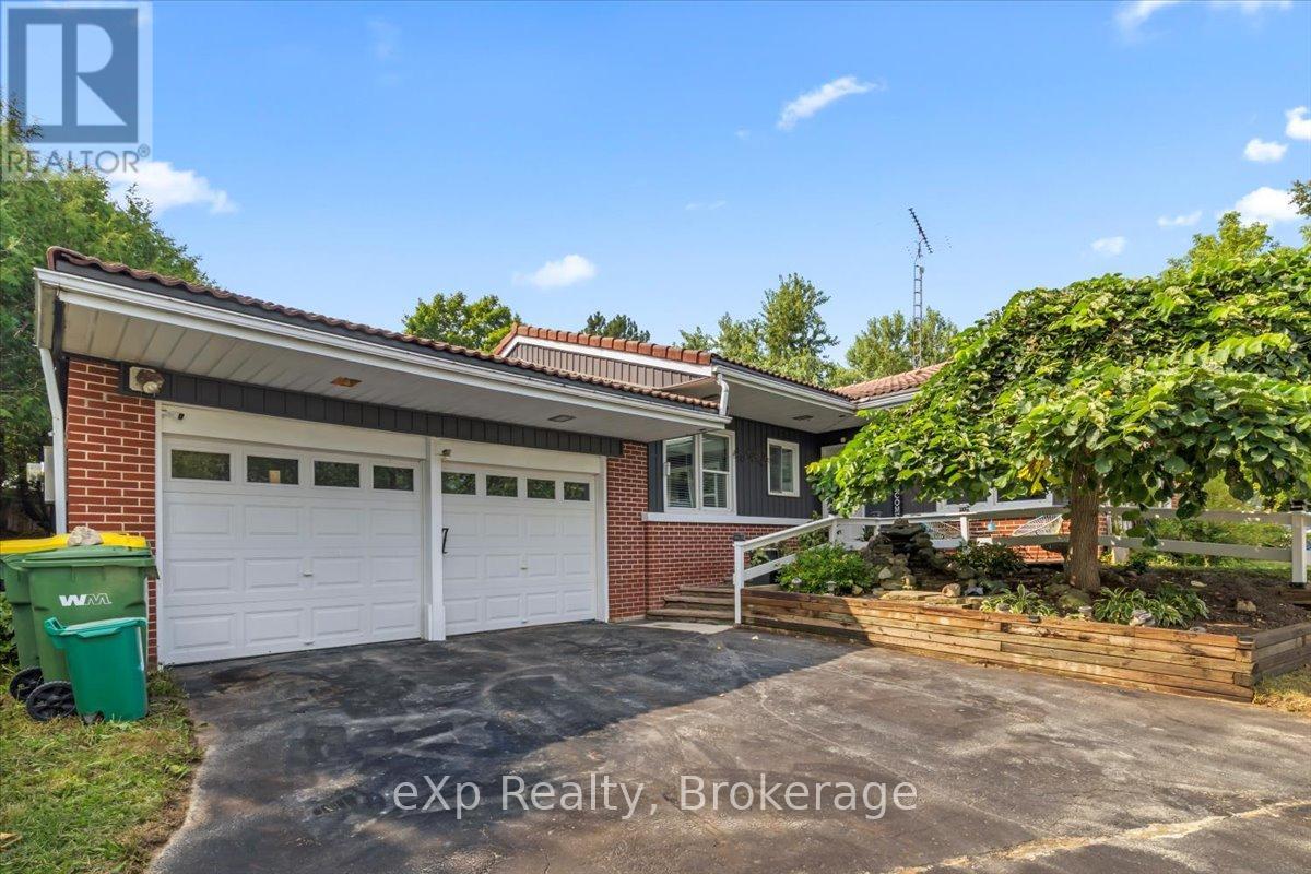 151 River Rd, Grey Highlands, ON N0C 1C0