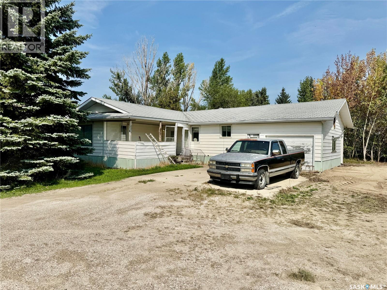 332 Norreys St, Drake, SK S0K 1H0