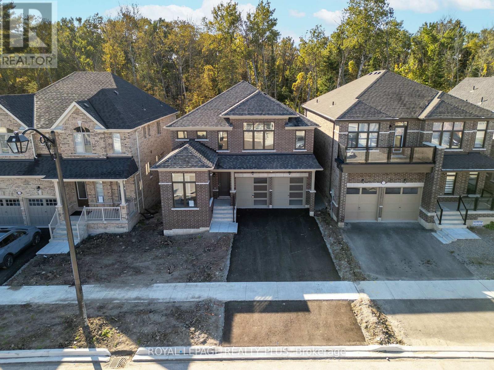 1454 Davis Loop Cir, Innisfil, ON L0L 1W0