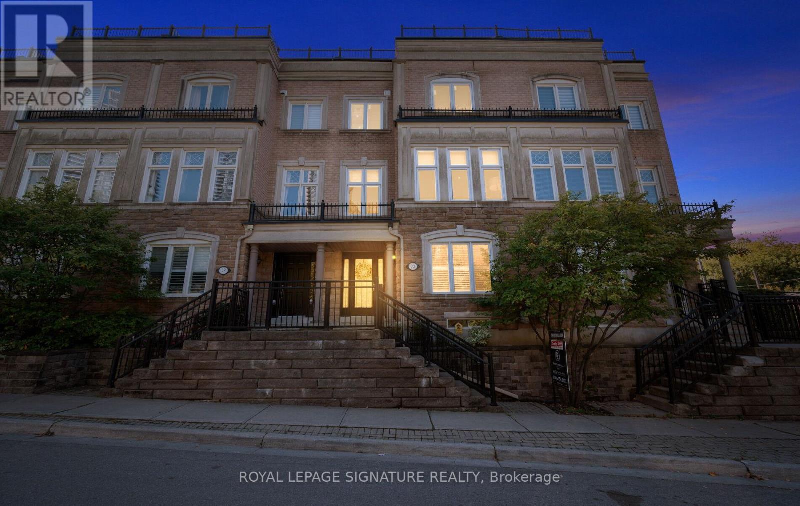 30 Legion Rd, Toronto, ON M8V 4C5