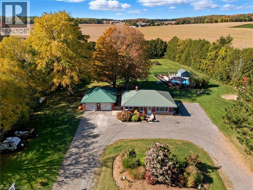 1822 Spragues Rd, North Dumfries, ON N1R 5S5