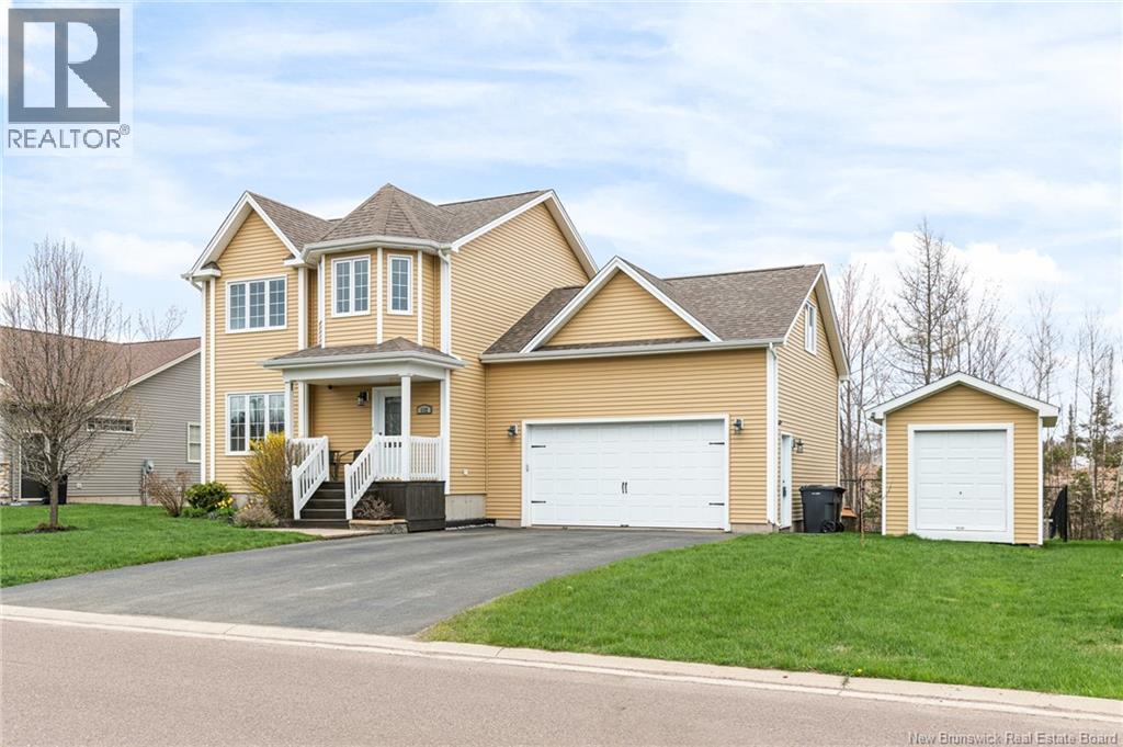 112 Larochelle St, Dieppe, NB E1A 8Y5
