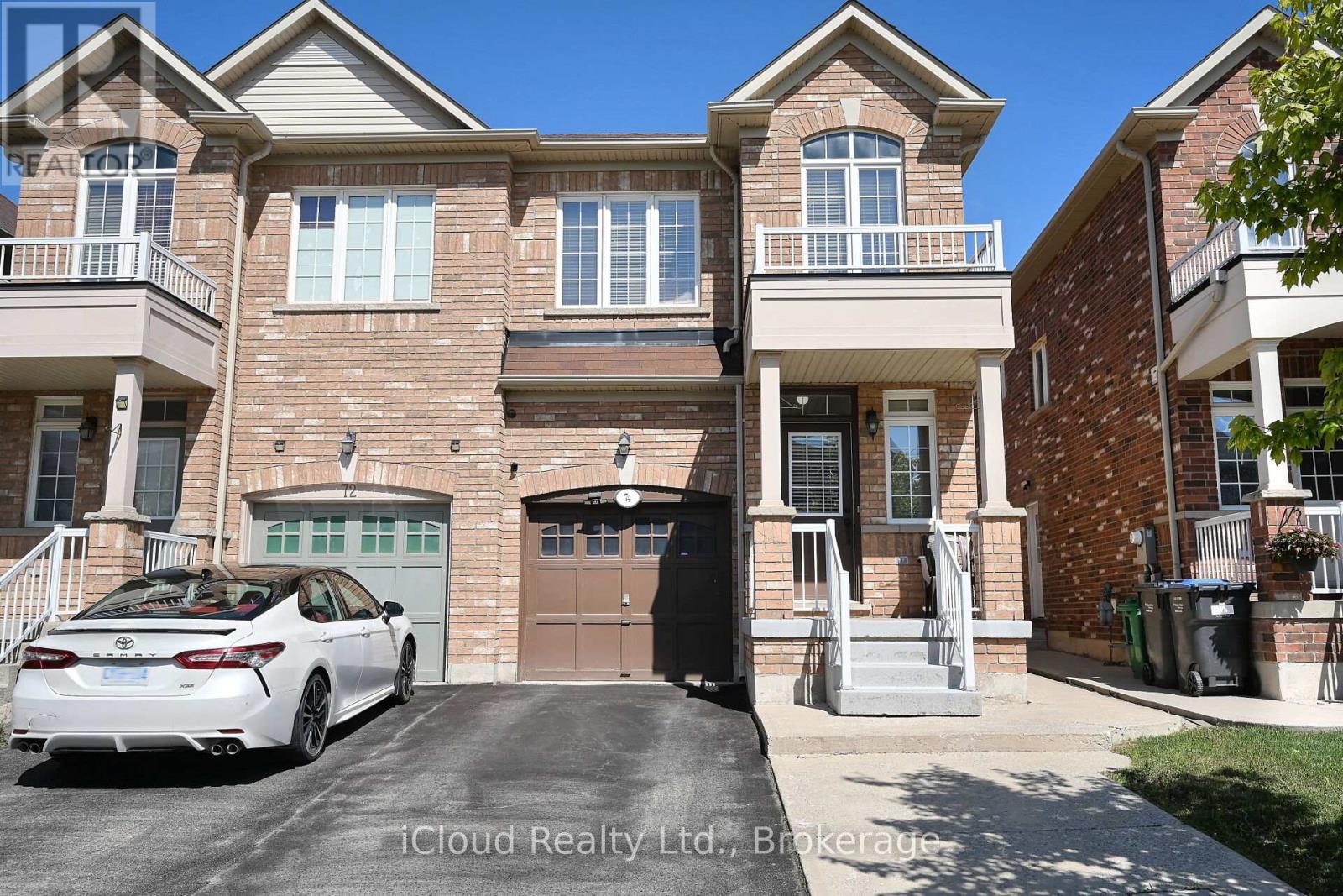 74 Crumlin Cres, Brampton, ON L6X 0Y3
