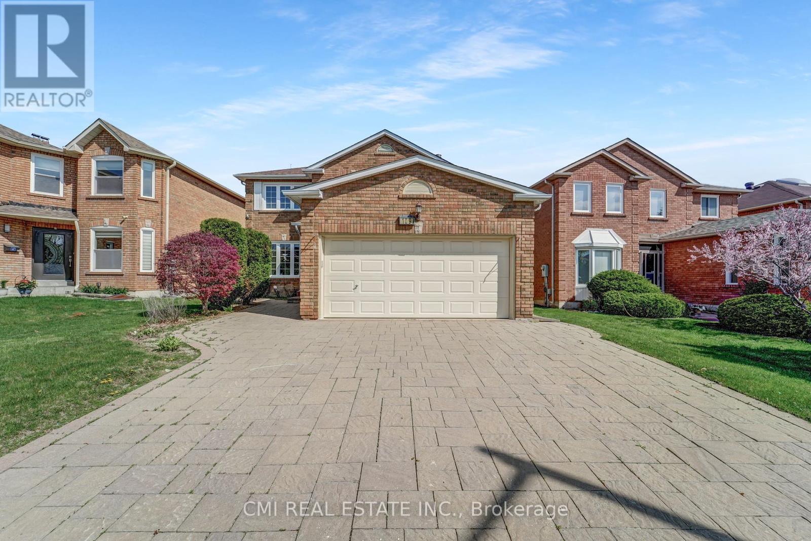 109 Valleymede Dr, Richmond Hill, ON L4B 1T6