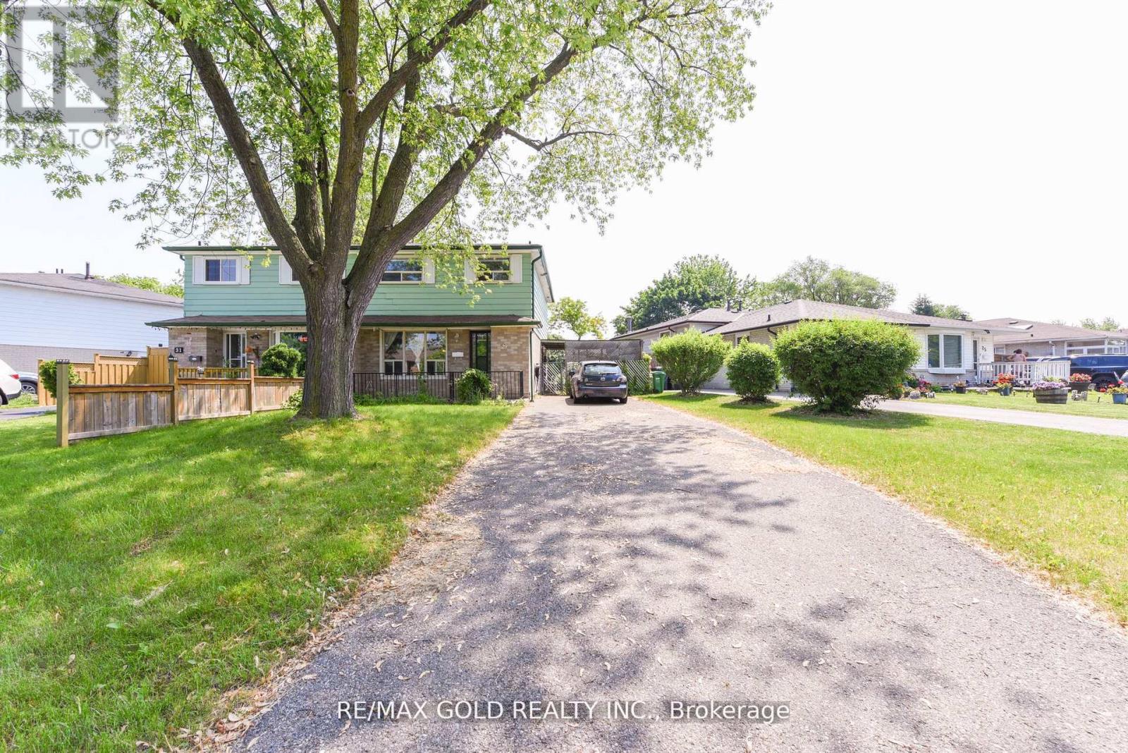 29 Glenmore Cres, Brampton, ON L6S 1H9