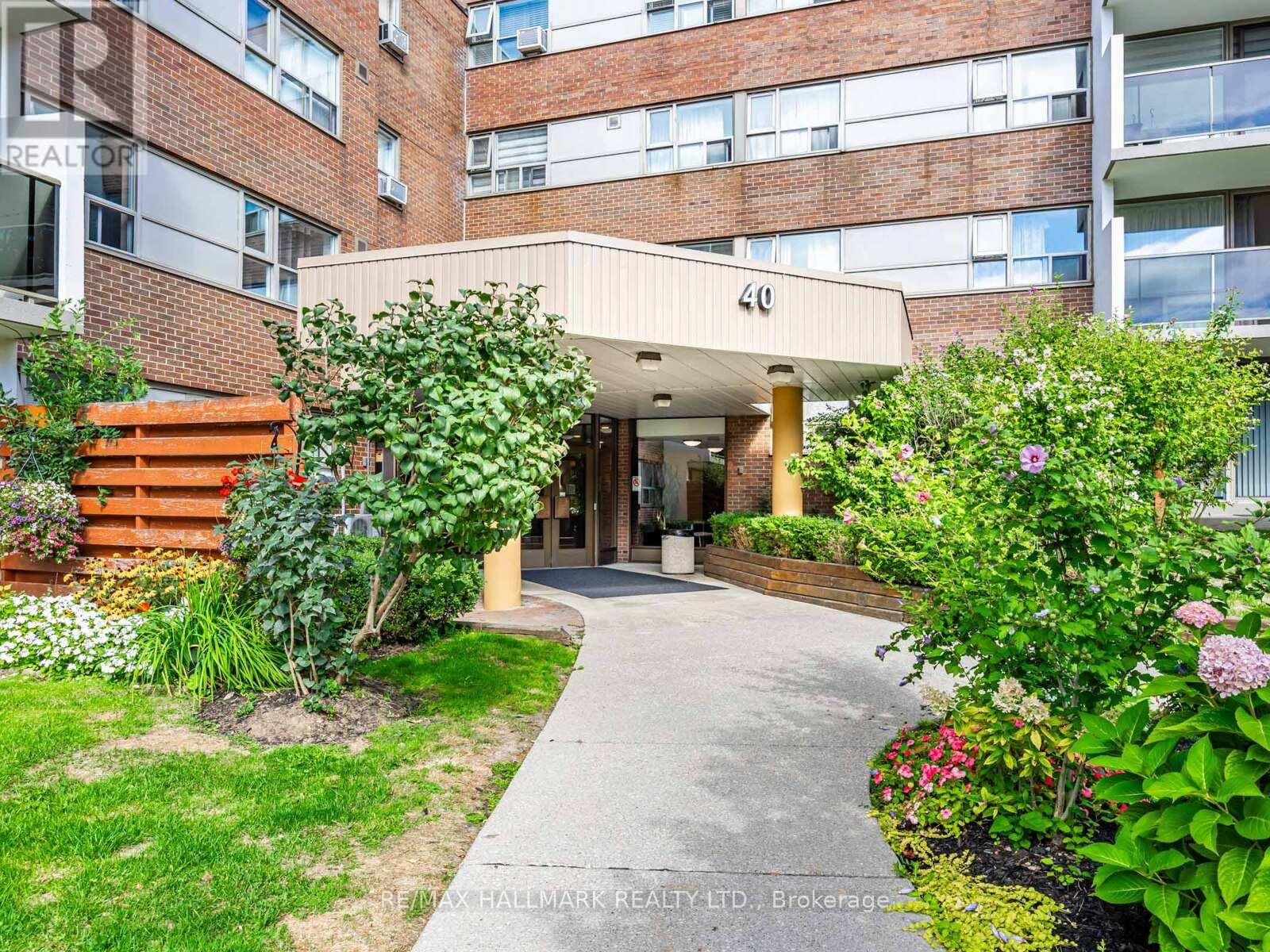 104 40 Sunrise Ave, Toronto, ON M4A 2R4