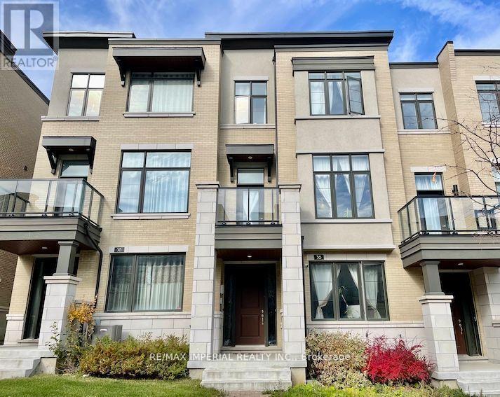 36 Carrville Woods Cir, Vaughan, ON L6A 4Z6