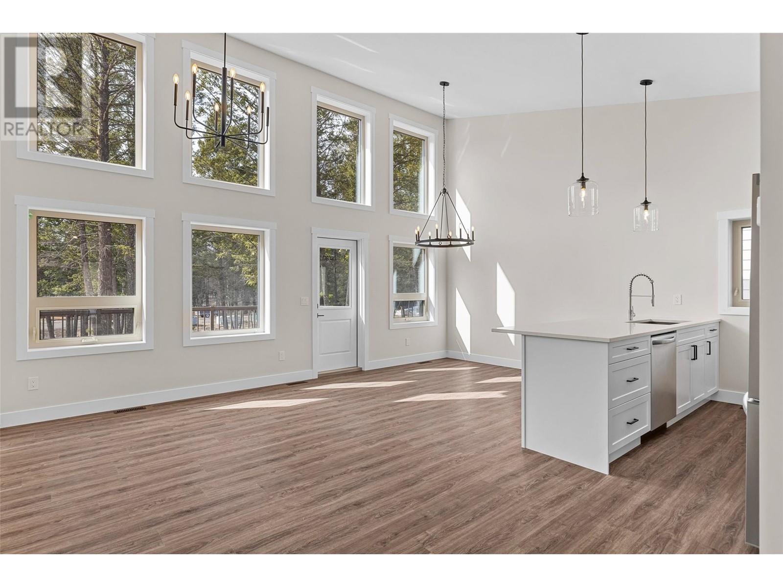 4926 Timber Ridge Road Unit 50, Windermere, BC V0B 2L0