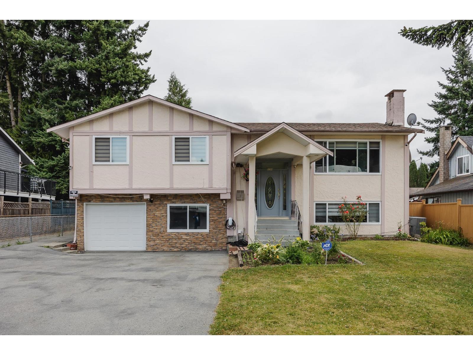 9298 Cinnamon Dr, Surrey, BC V3V 1V2