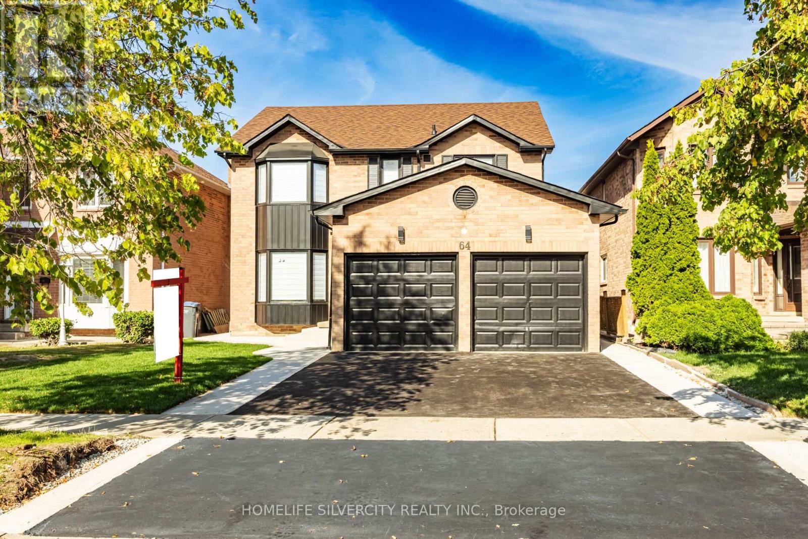64 Clydesdale Cir, Brampton, ON L6Y 3P9