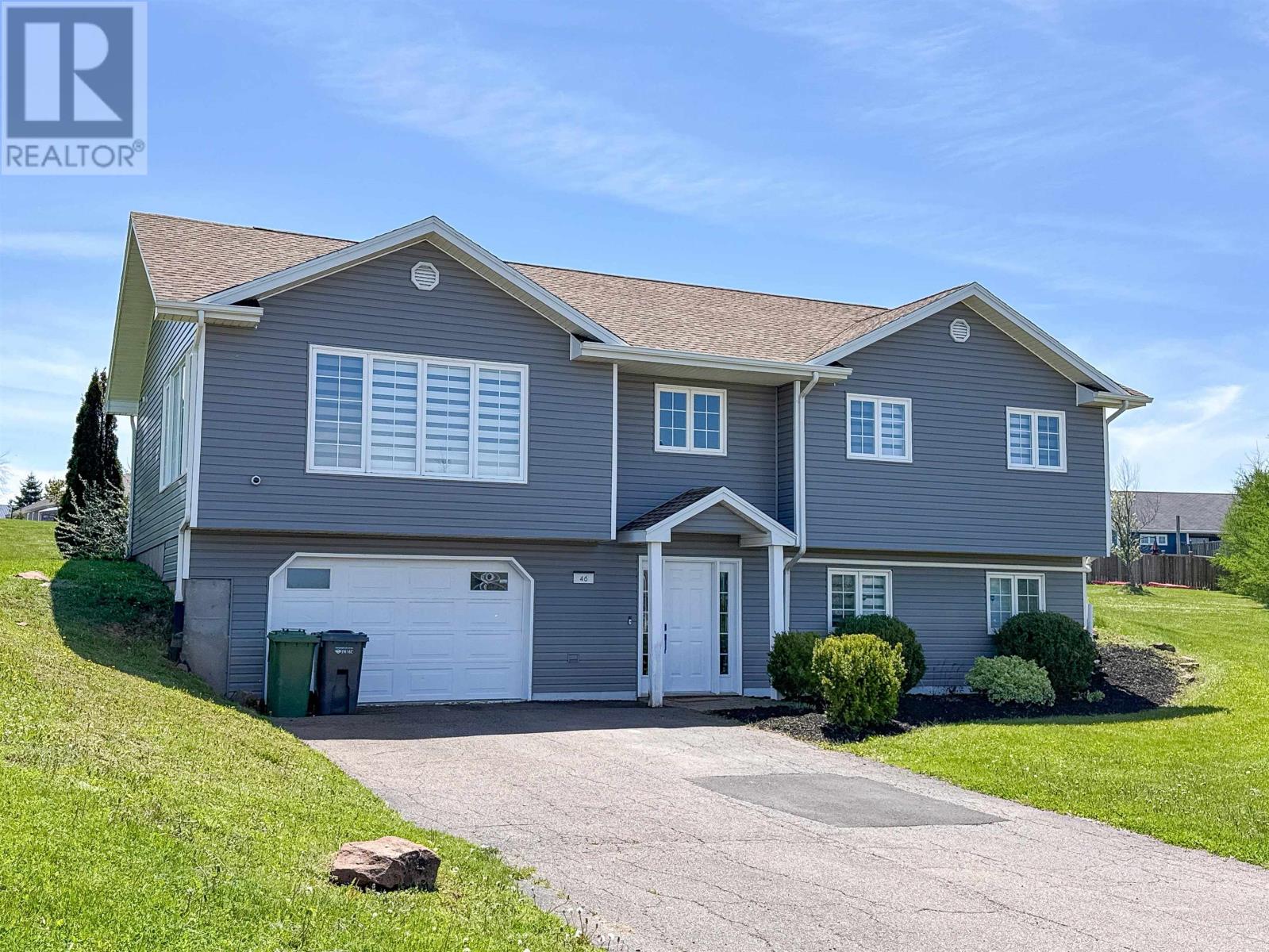 46 Maclauchlan Dr, Stratford, PE C1B 1M2