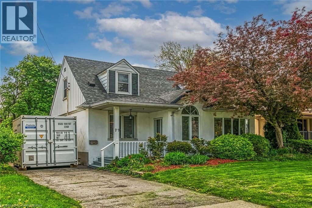 77 Arcade Cres, Hamilton, ON L9C 3J1