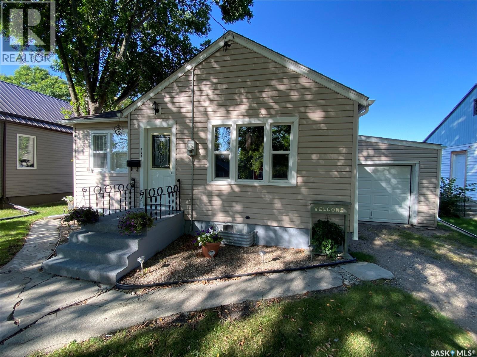 278 Second Ave N, Yorkton, SK S3N 1G9