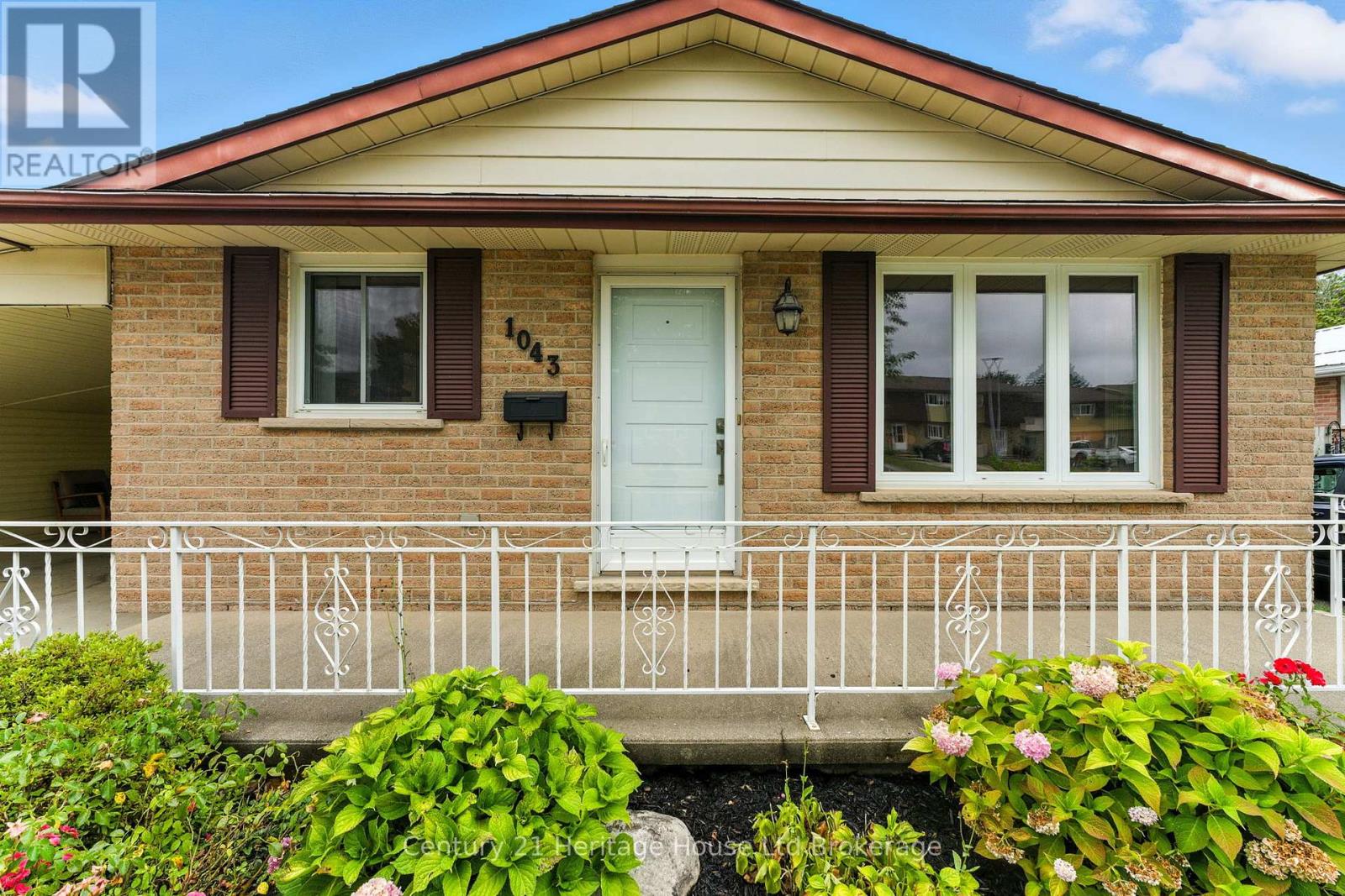 1043 Canfield Cres, Woodstock, ON N4S 8P3
