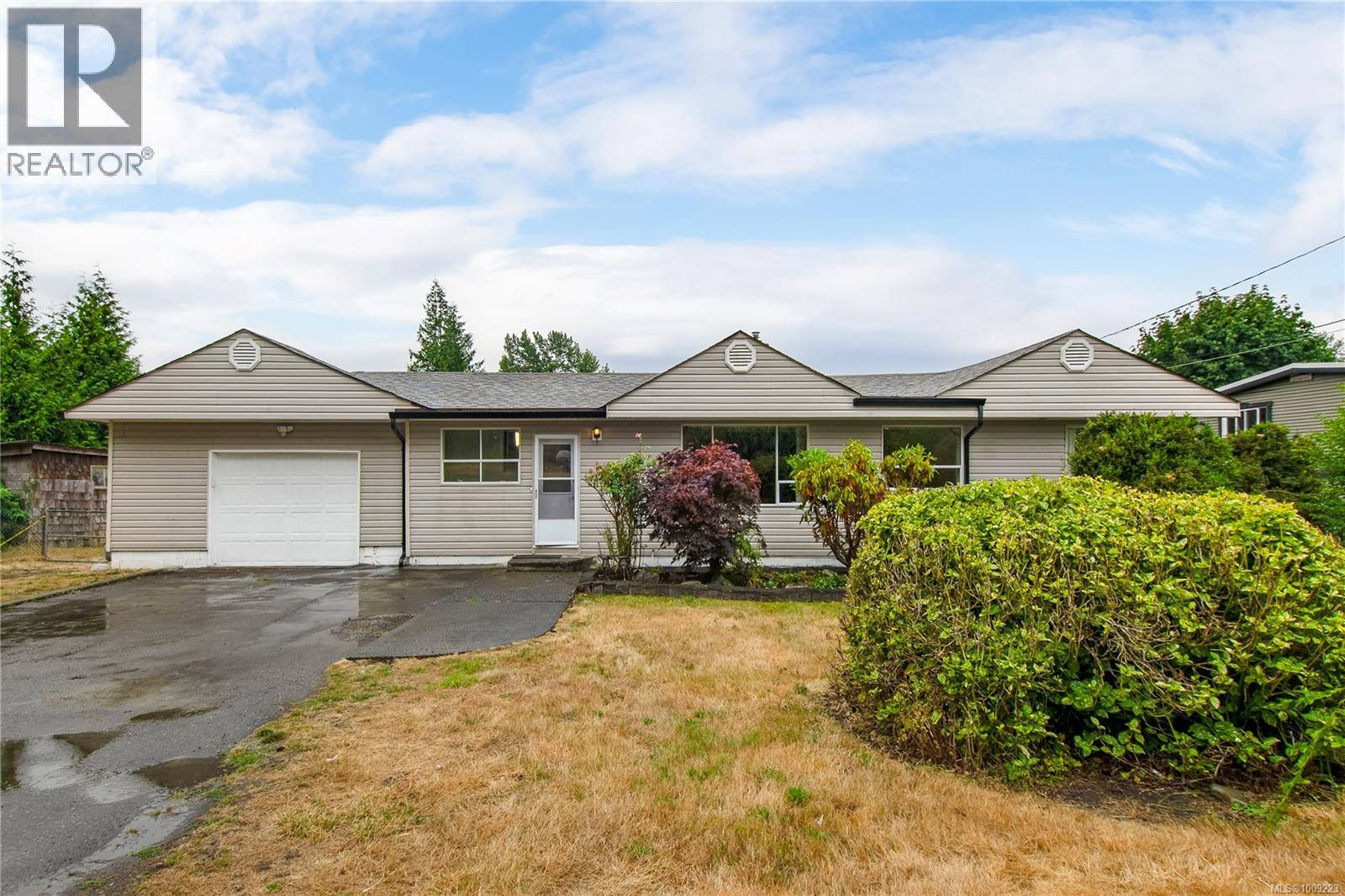 3754 Island Hwy S, Campbell River, BC V9W 1M3