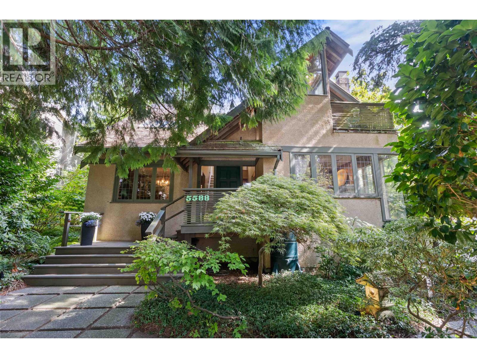 5588 Olympic St, Vancouver, BC V6N 1Z5