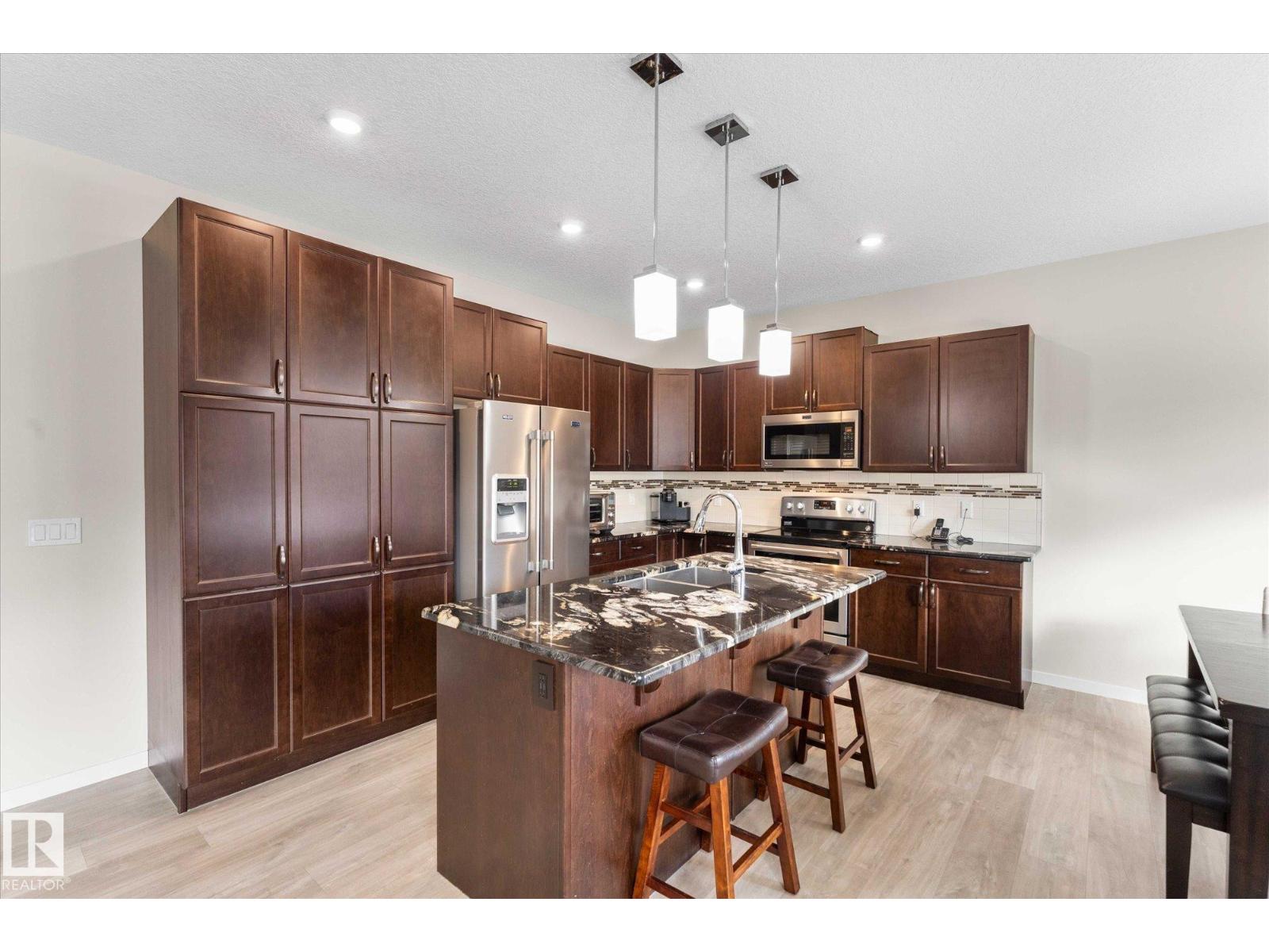 47 St Nw Unit 17164, Edmonton, AB T5Y 3P4
