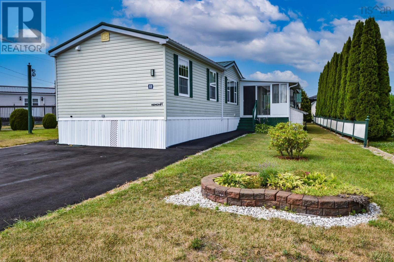 88 Haven Drivelahave Hts, Bridgewater, NS B4V 4C4