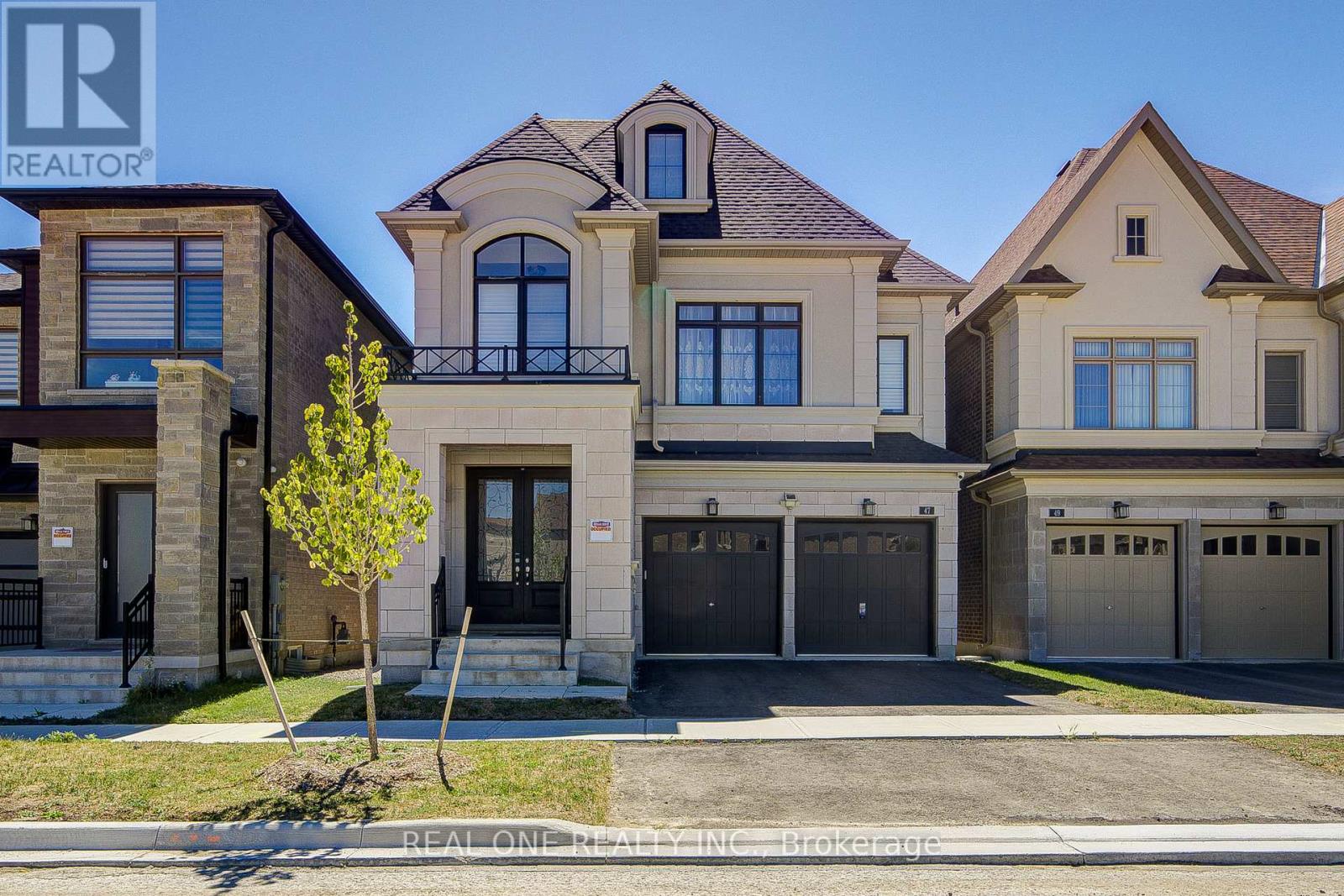 47 Milky Way Dr, Richmond Hill, ON L4C 4M9