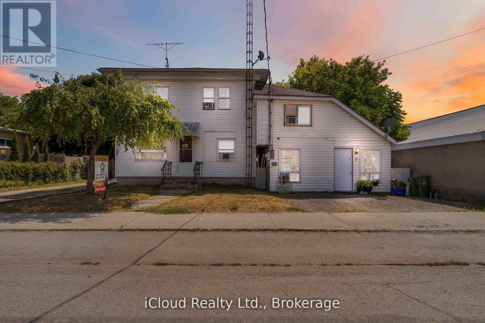 141 Main St, Leeds and the Thousand Islands, ON K0H 2N0