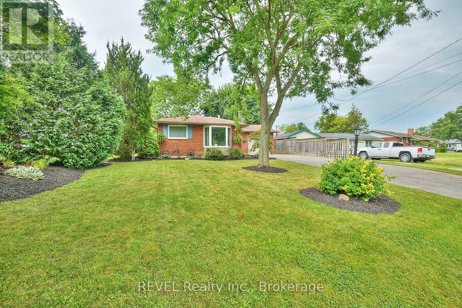 186 Colver St, West Lincoln, ON L0R 2A0