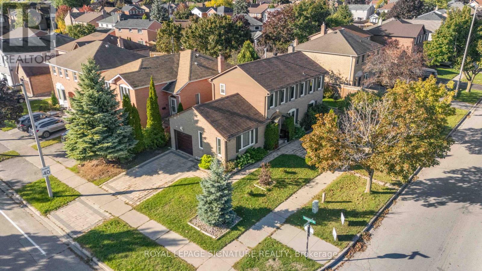 1556 Amberlea Rd, Pickering, ON L1V 4V8