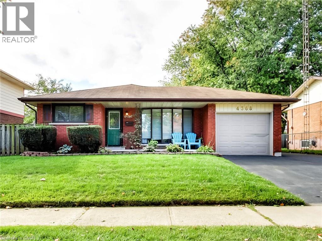 4368 Longmoor Dr, Burlington, ON L7L 1X7