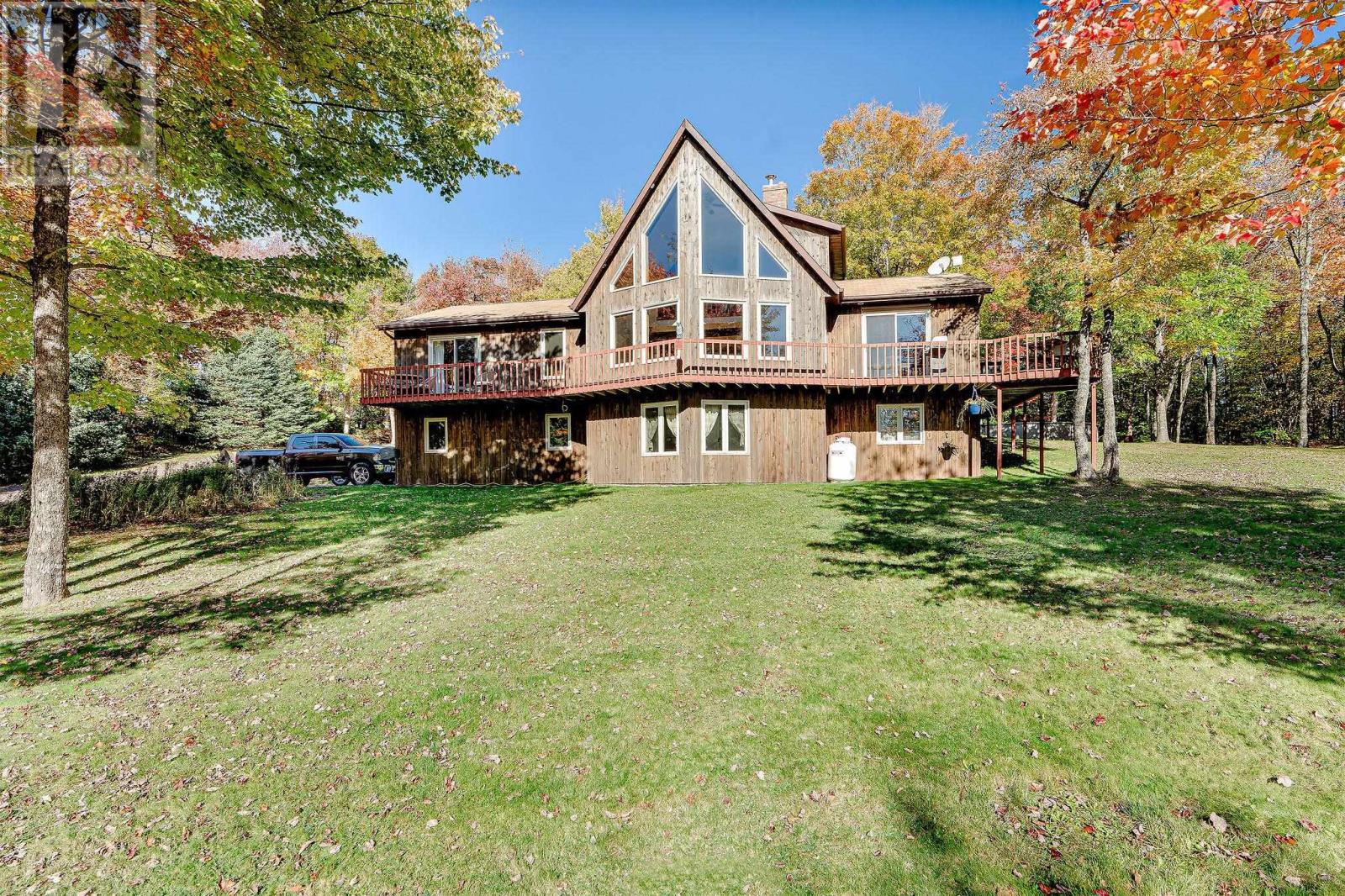 2574 New Glasgow Rd, New Glasgow, PE C0A 1N0