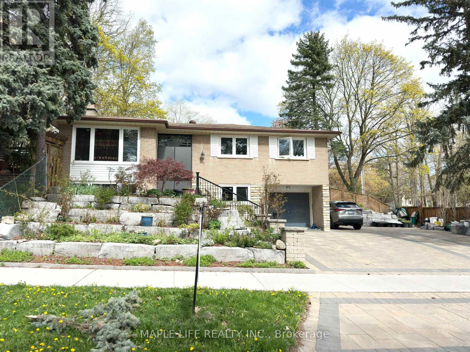 92 Rameau Dr, Toronto Hillcrest Village, ON M2H 1T9