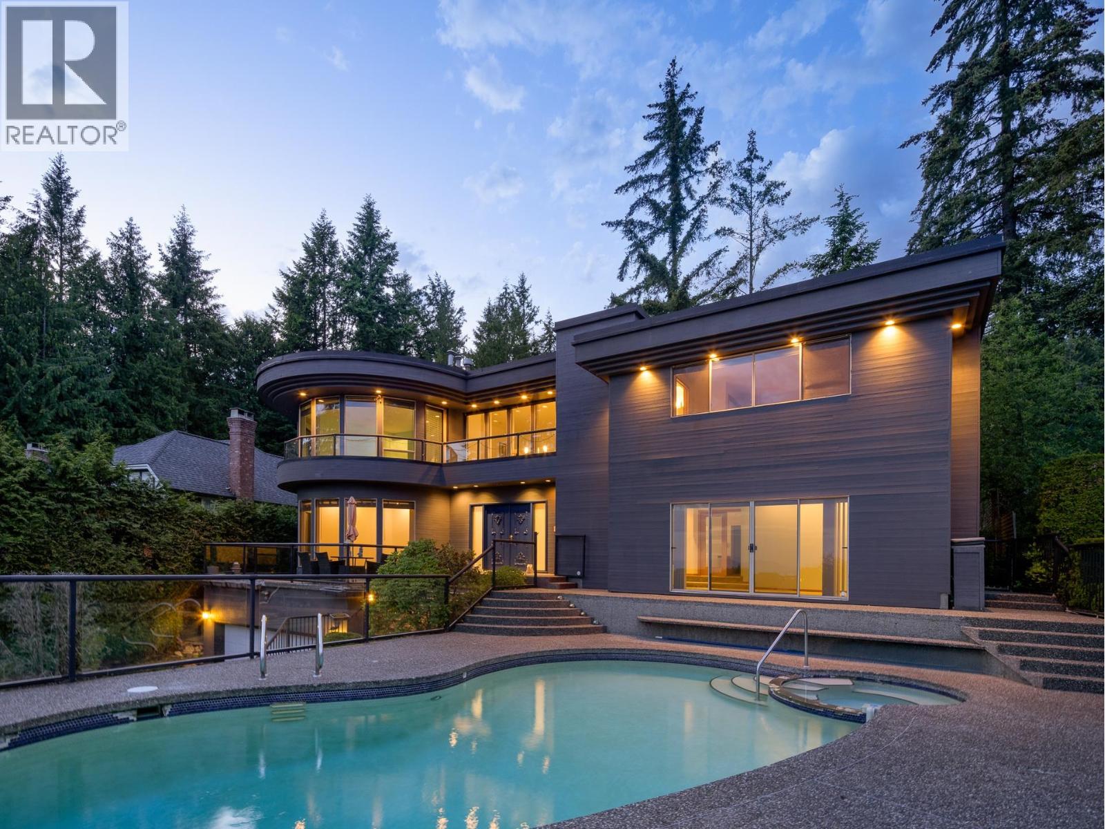 4779 Woodley Dr, West Vancouver, BC V7S 3A6