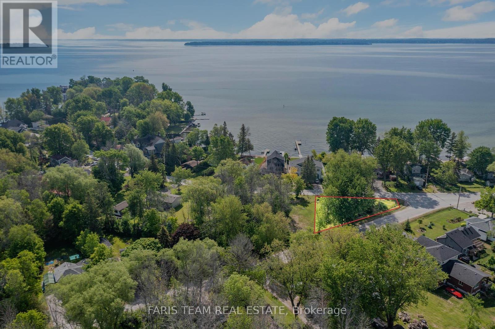 2360 Crystal Beach Rd, Innisfil, ON L9S 0G7