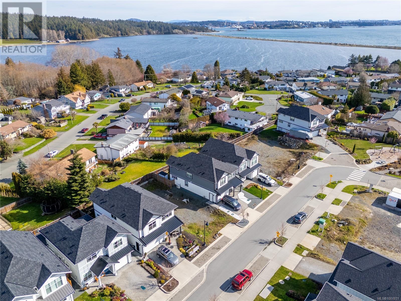 284 Seafield Rd, Colwood, BC V9C 0R1